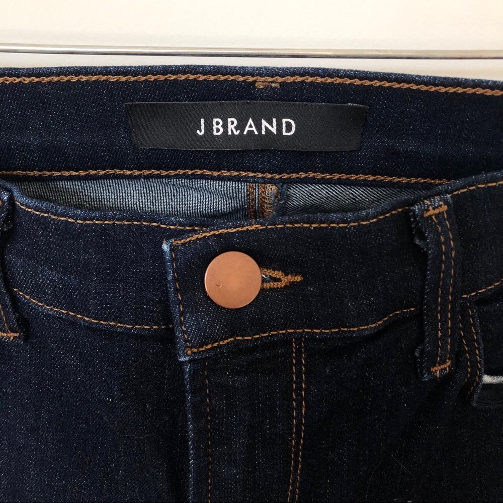 J BRAND mid-rise capri jeans